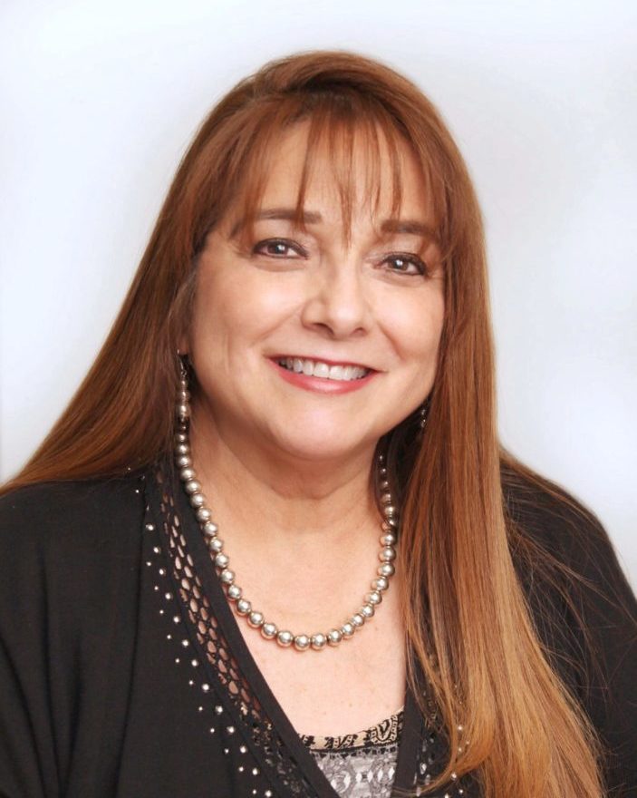 Lupe-Mares-2019-703x1024